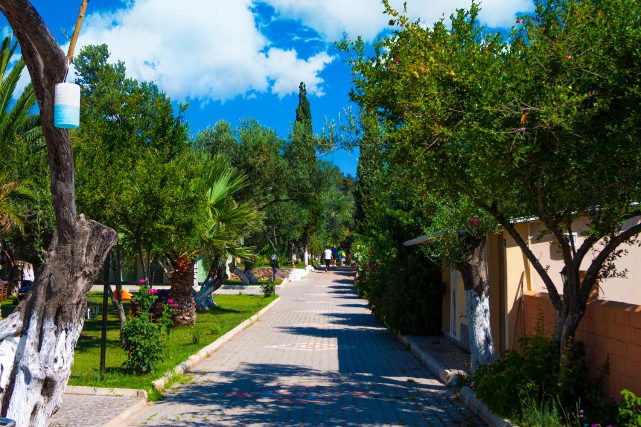 Kayalar Blue Beach Hotel Sazlı Exteriör bild