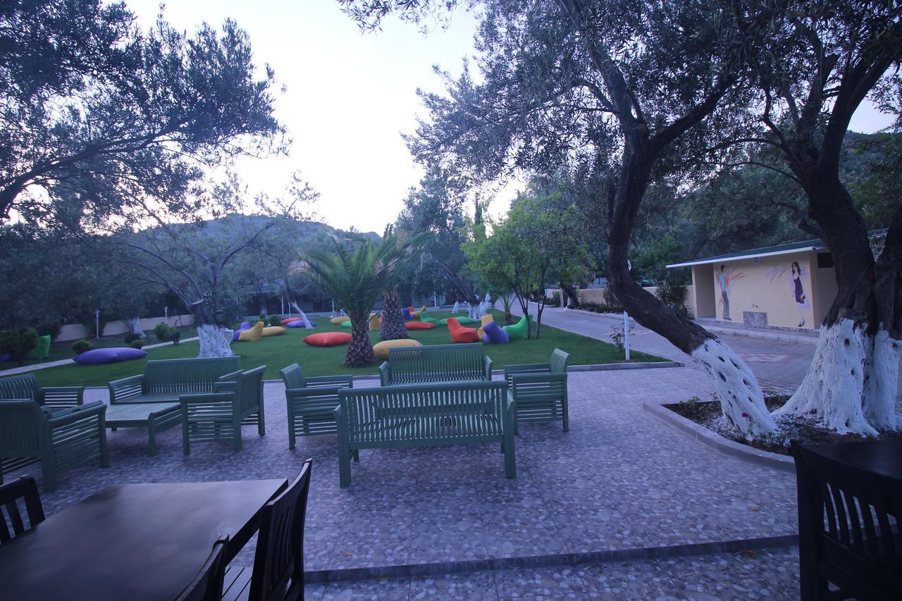 Kayalar Blue Beach Hotel Sazlı Exteriör bild